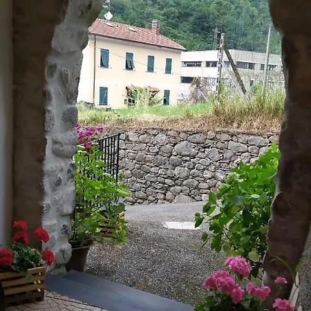 Ferienwohnung La Casa Dell'Arco Carasco Exterior foto